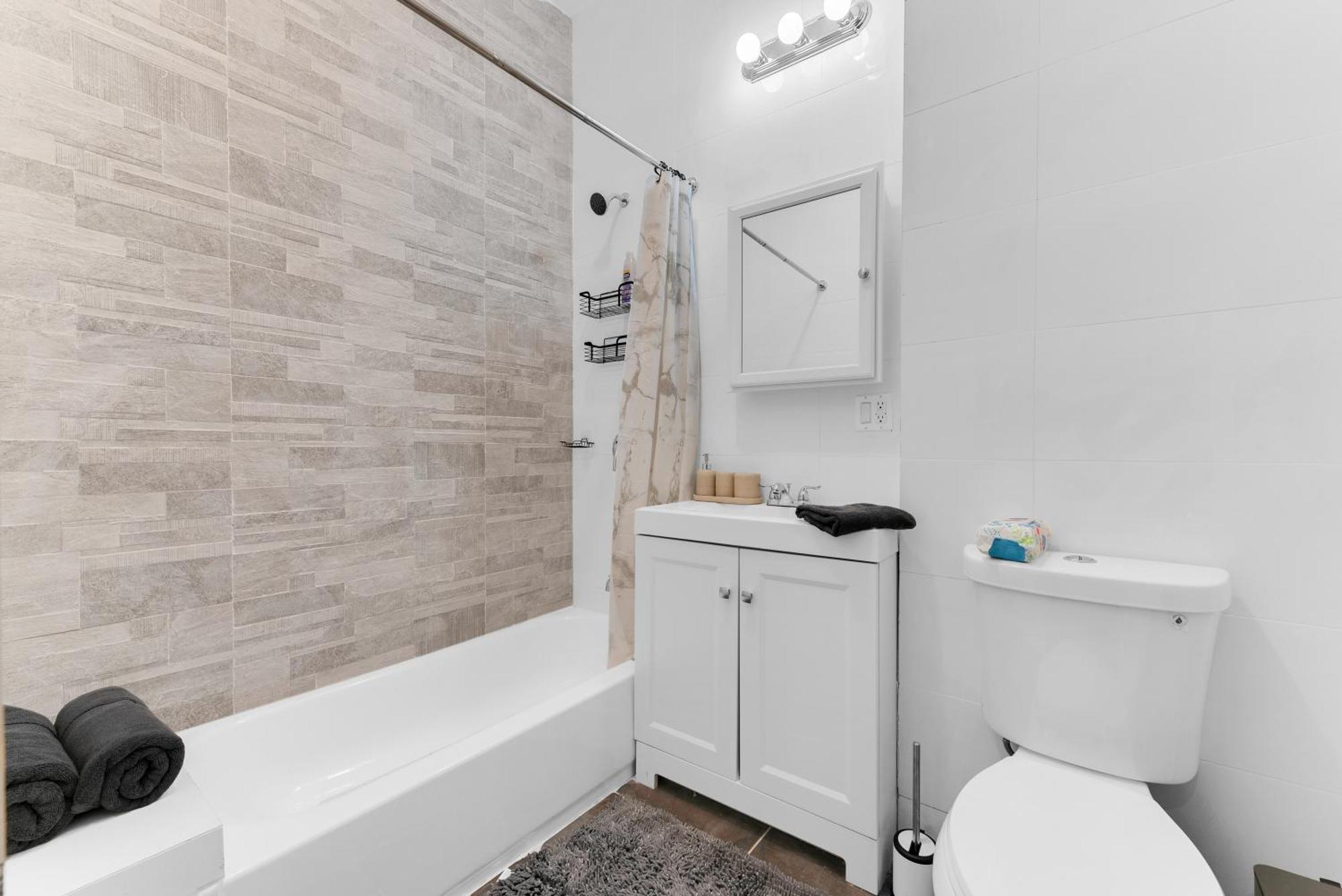 Ferienwohnung Charming 2Br Bkyrd Near Williamsburg New York Exterior foto